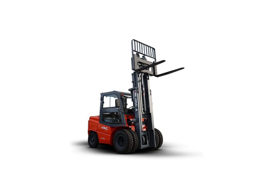 Empilhador a diesel JAC CPCD45 J com altura de elevação até 4,5 metros