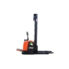 Stacker Elétrico JAC CDDK20 6m com capacidade de carga 2000kg
